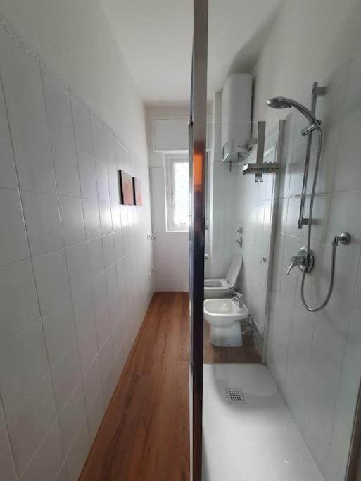 Appartamento Sunhouse - Nuovo Accogliente Bilocale Milano Esterno foto