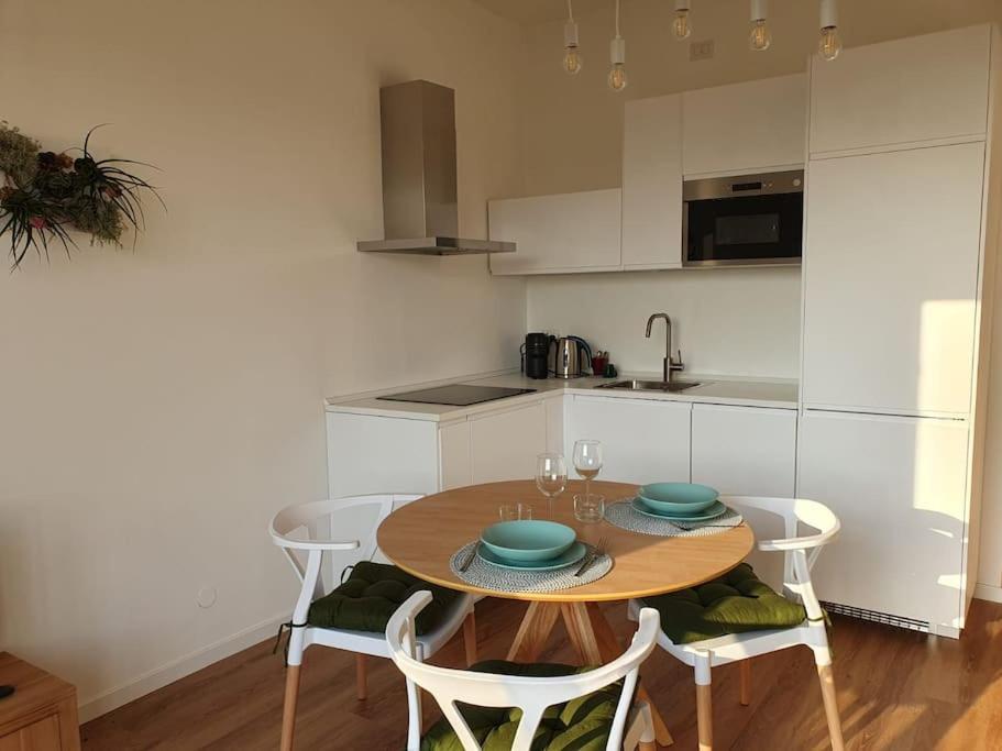 Appartamento Sunhouse - Nuovo Accogliente Bilocale Milano Esterno foto