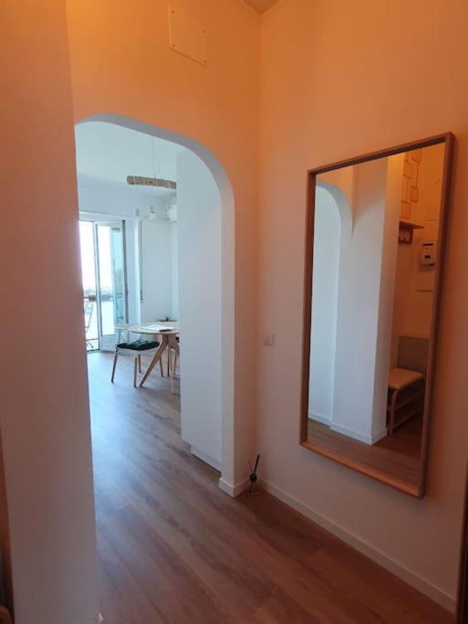 Appartamento Sunhouse - Nuovo Accogliente Bilocale Milano Esterno foto